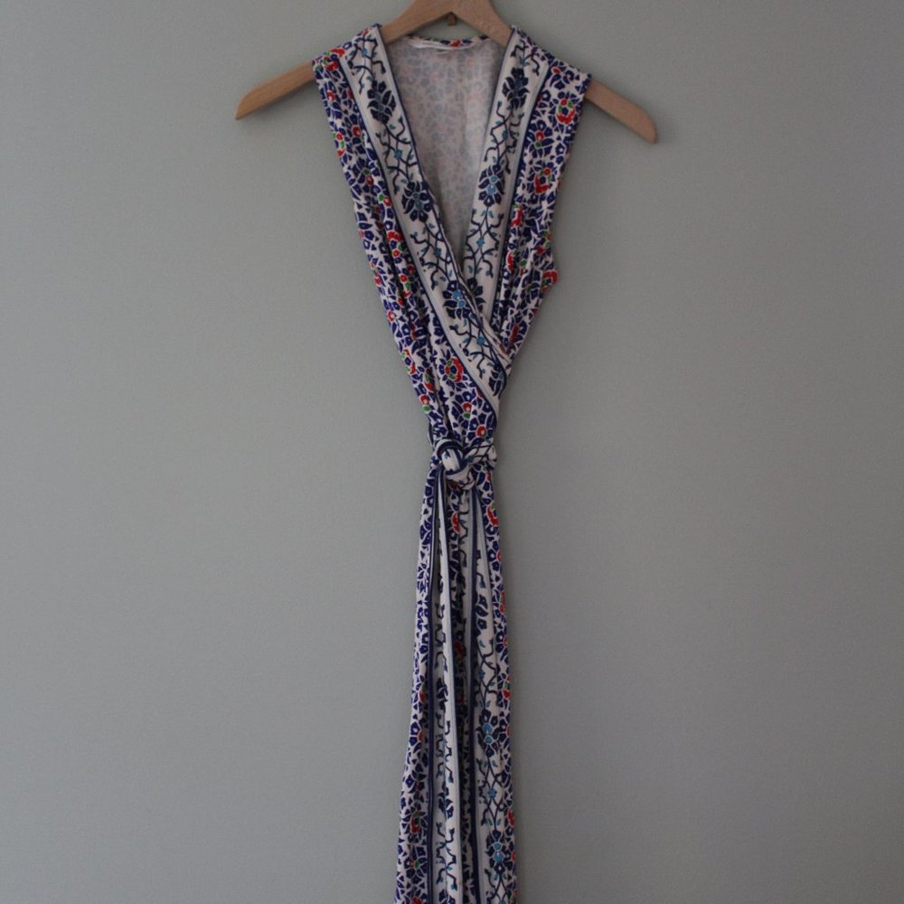 Diane Von Furstenberg sleeveless silk wrap dress